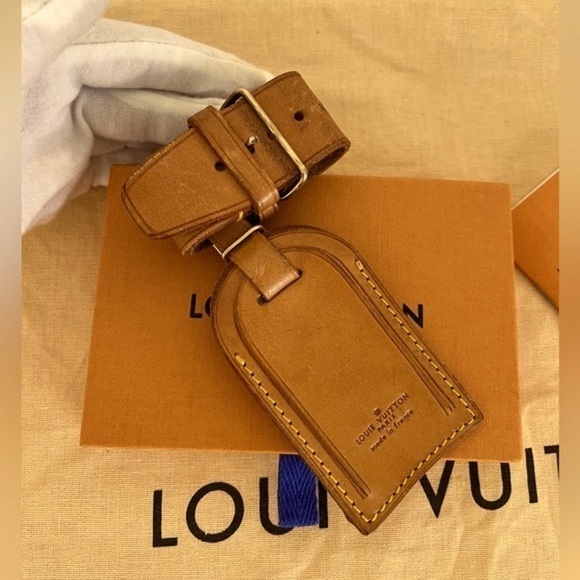 Louis Vuitton Handbags - Louis Vuitton Luggage Tag Poignet Vintage